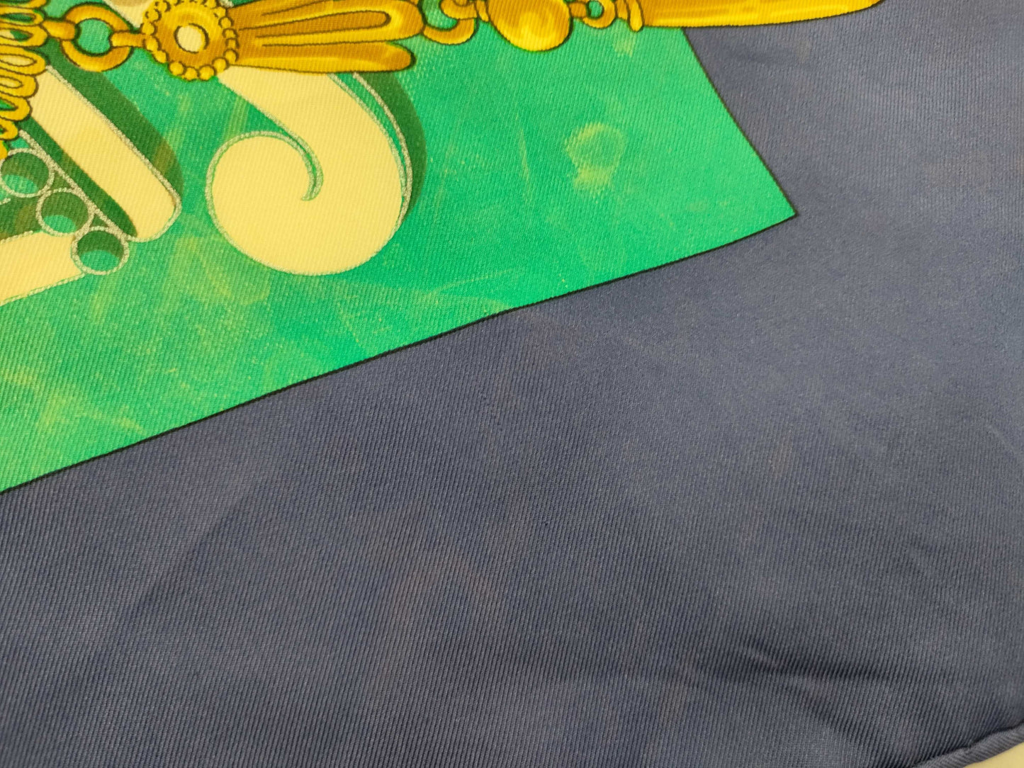 HERMES Carré HERMES Carré 90 Mexican Buddha Carnival Scarf