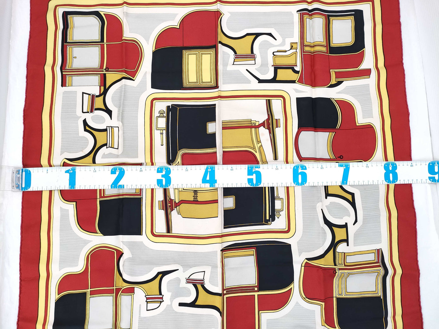 HERMES Carre HERMES Hermes Carre 90 LES COUPES Coupe Scarf