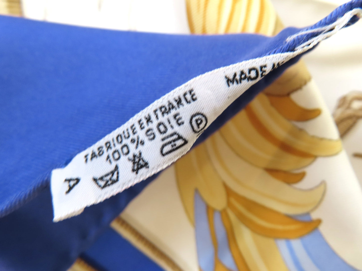 HERMES HERMES Carré 90 Caribbean Bird Scarf