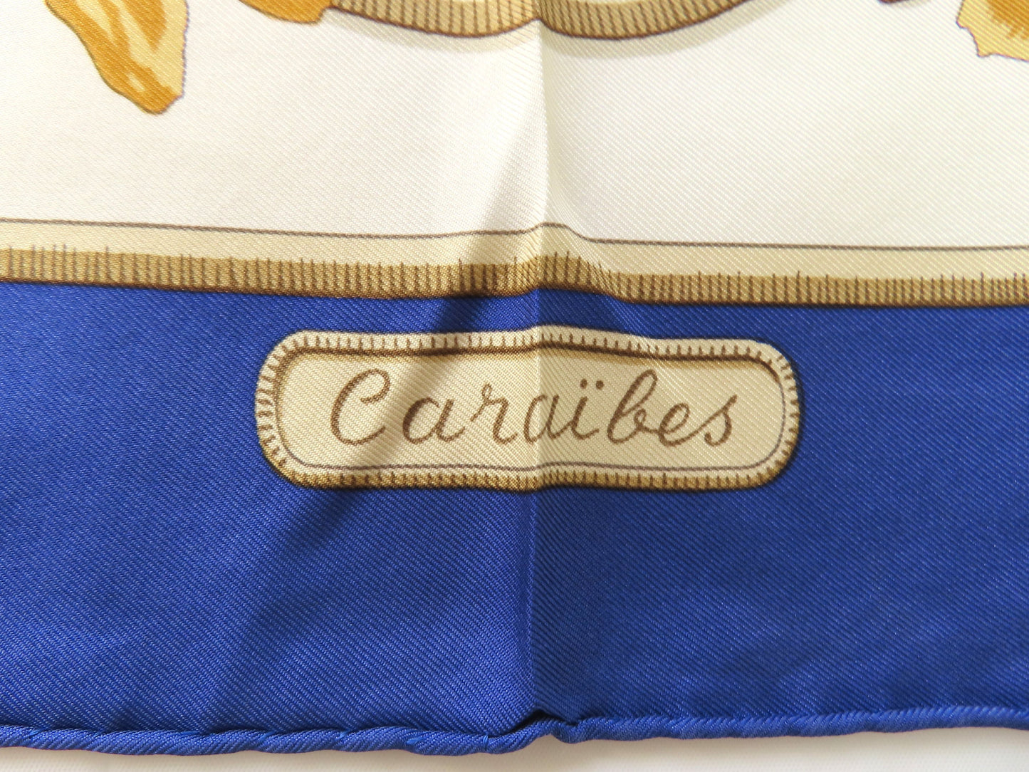 HERMES HERMES Carré 90 Caribbean Bird Scarf