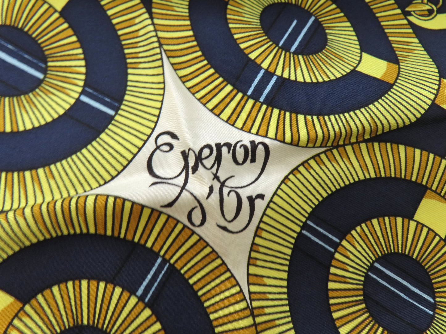HERMES HERMES Carré 90 Eperon dor Golden Spur ③ Scarf