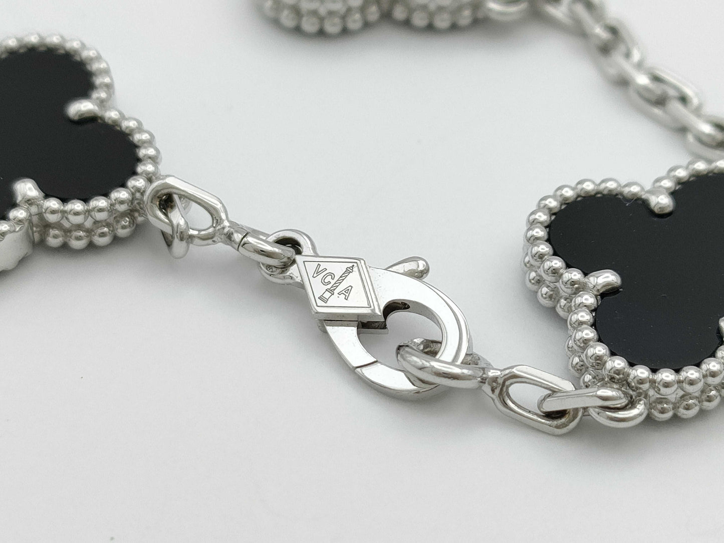 Van Cleef & Arpels Vintage Alhambra 5-Piece Onyx Bracelet in White Gold and AU750, 11.1g