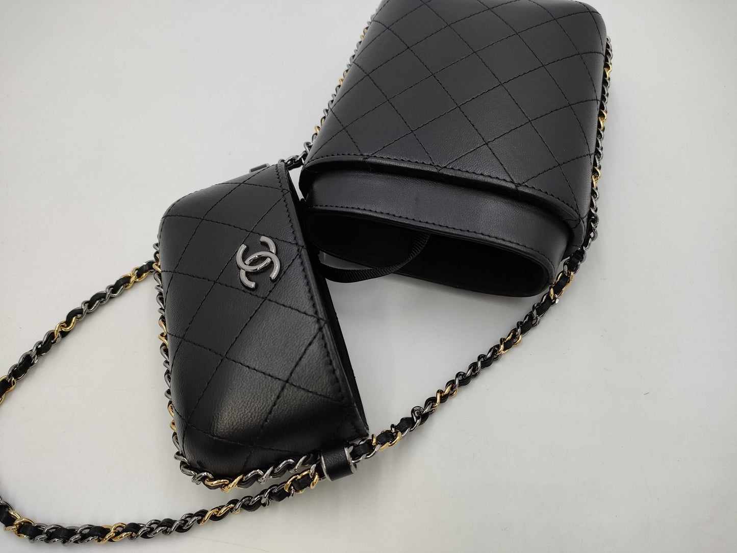 CHANEL Phone Case S/G Hardware Shoulder Bag