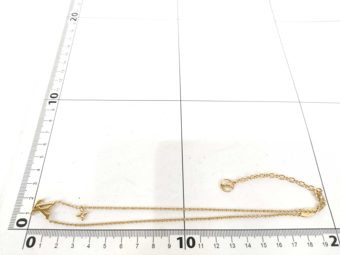 LOUIS VUITTON TE 0273 Louis Vuitton Collier LV Necklace M00596 Necklace