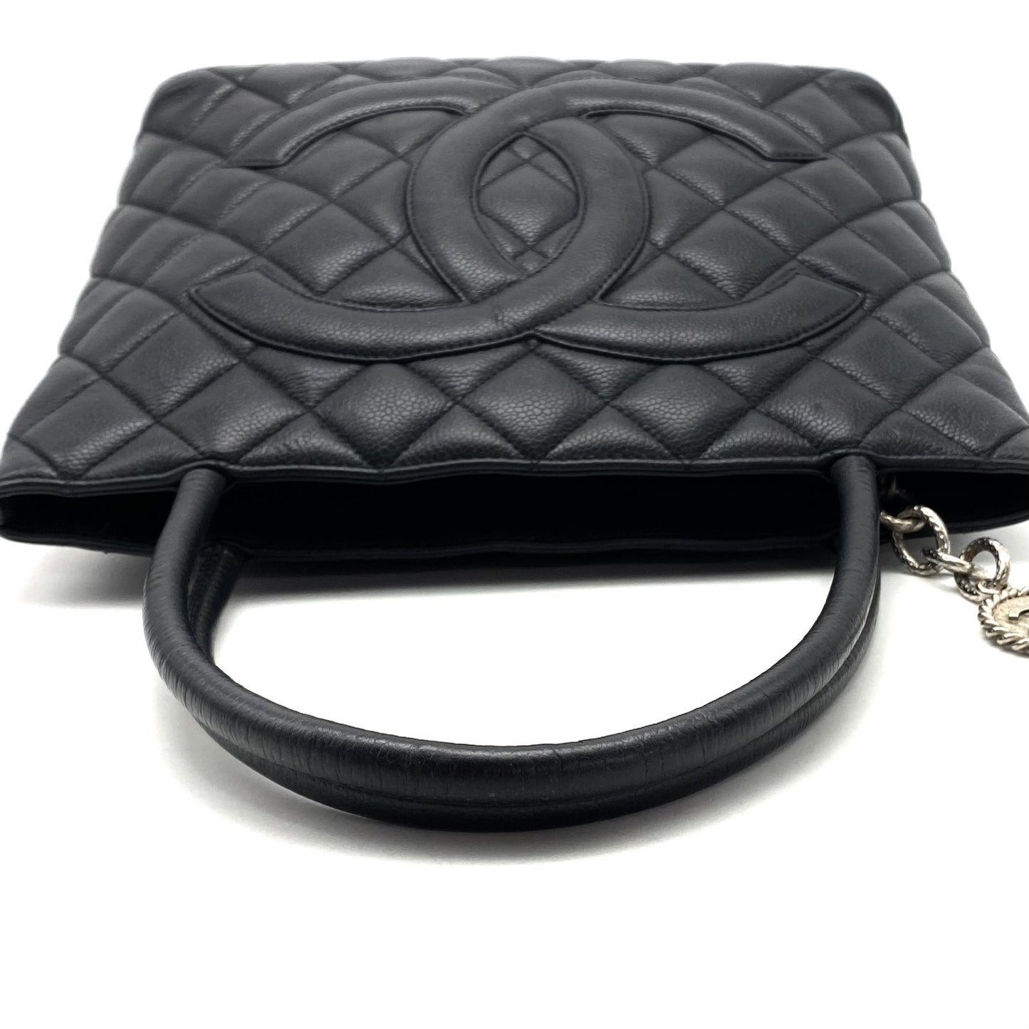 CHANEL CHANEL Matelasse Large Coco Mark Caviar Skin Reproduction Tote Bag