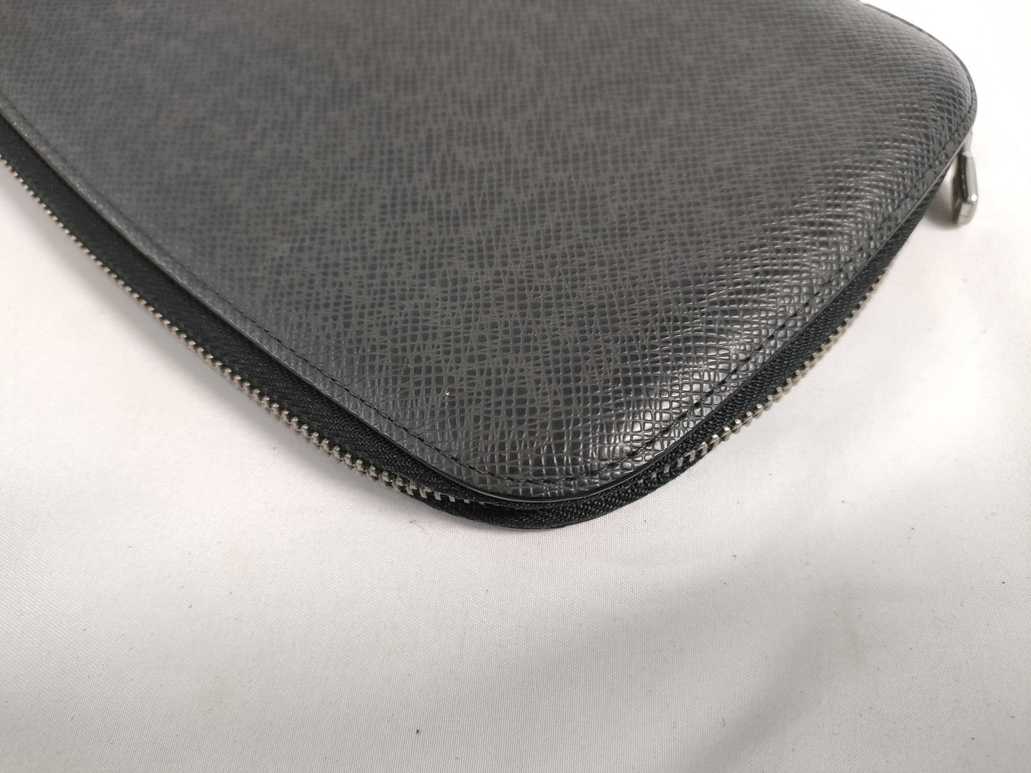 LOUIS VUITTON RFID verification failed MI1004 Taiga Taiga Organizer Atoll Travel Case Handbag