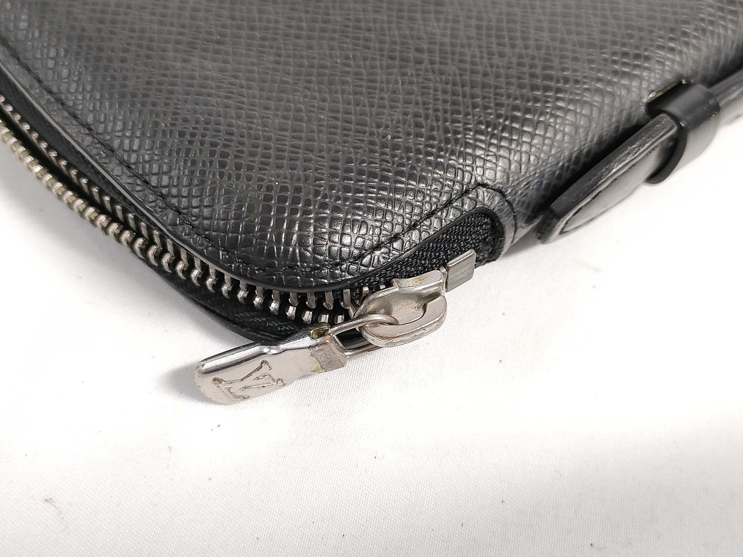 LOUIS VUITTON RFID verification failed MI1004 Taiga Taiga Organizer Atoll Travel Case Handbag
