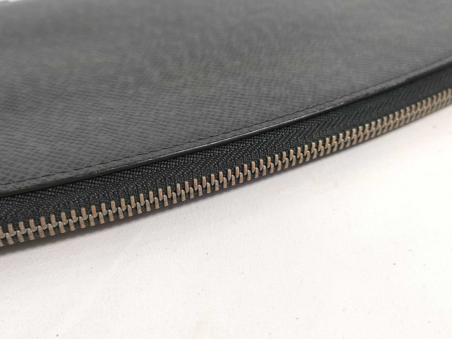 LOUIS VUITTON RFID verification failed MI1004 Taiga Taiga Organizer Atoll Travel Case Handbag
