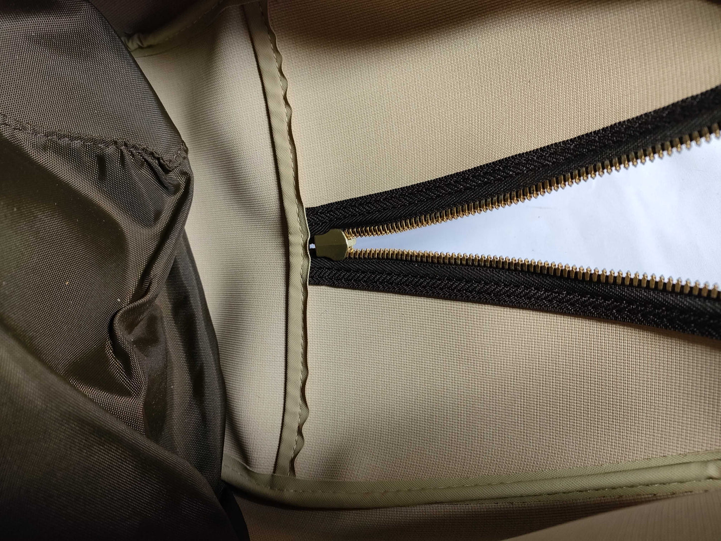 LOUIS VUITTON RFID verification failed. VI1918 Monogram Louis Vuitton Evasion Handbag.