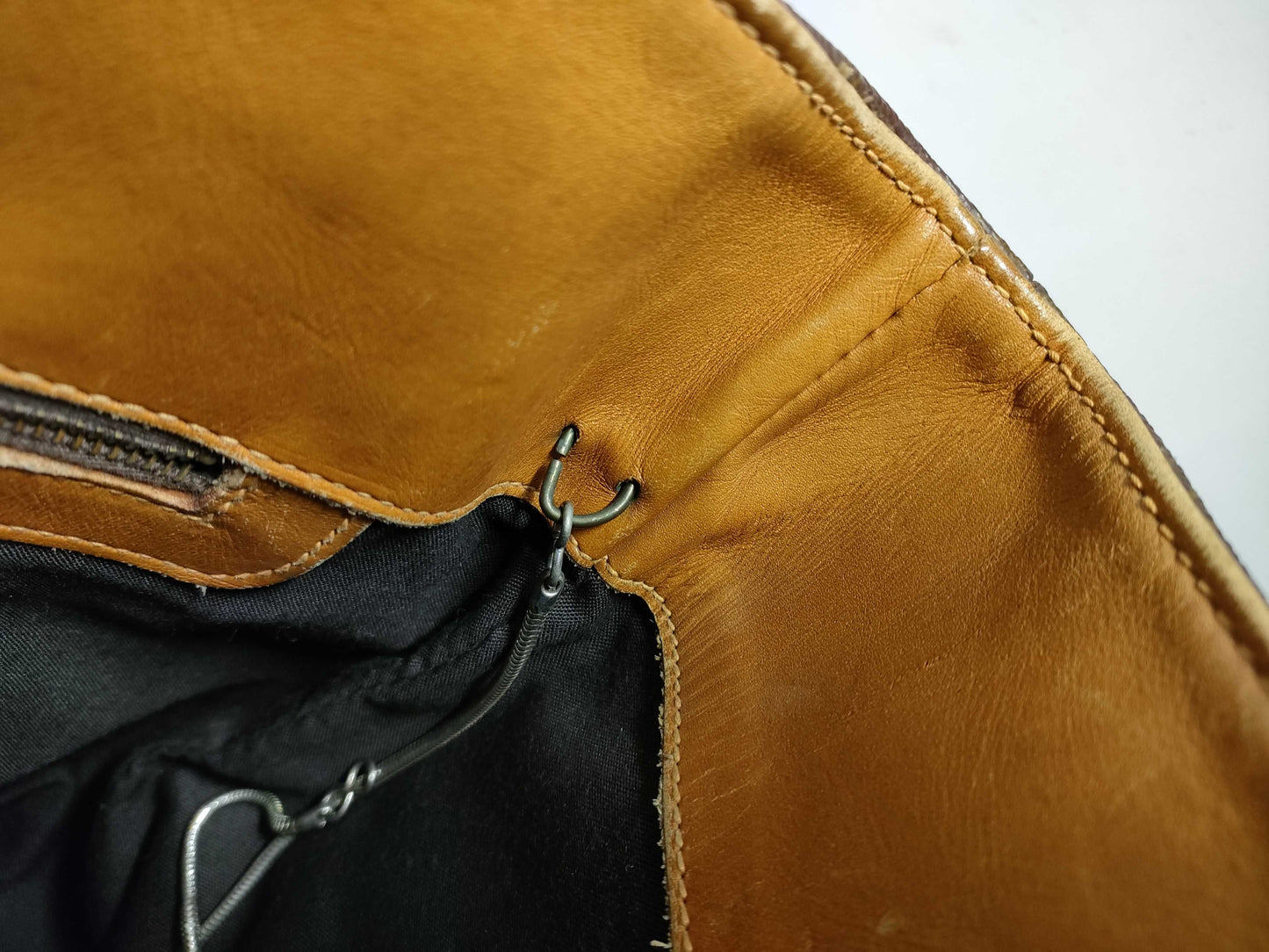 LOUIS VUITTON RFID verification not possible, serial number verification not possible, Monogram LOUIS VUITTON Monogram USA Exclusive Bucket Handbag