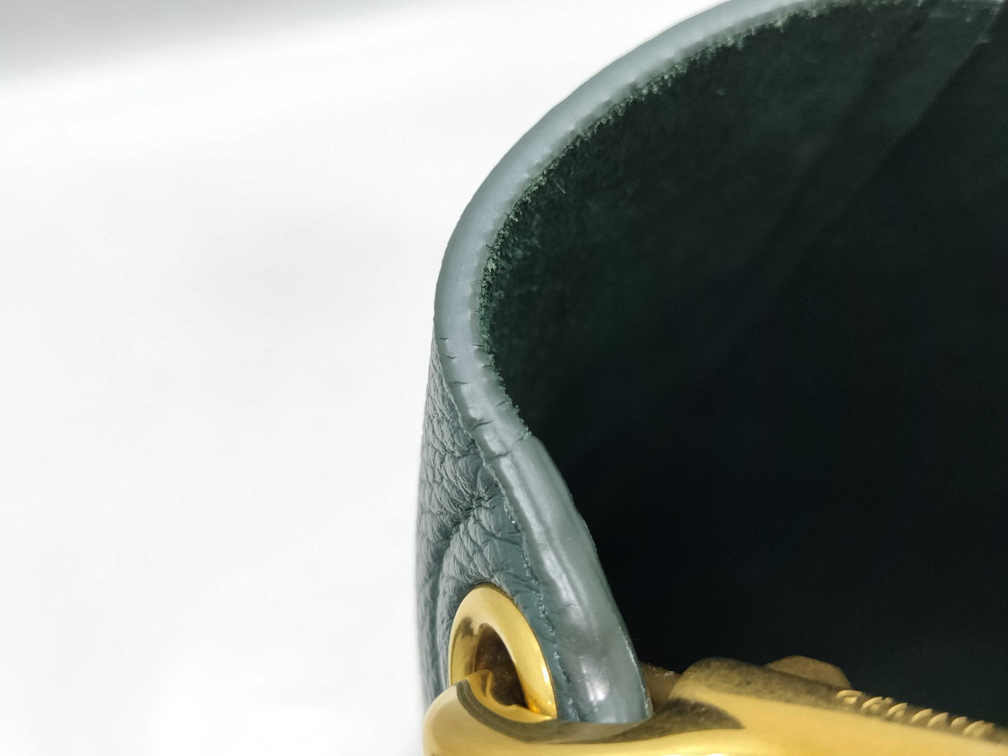 CELINE Sangle Bucket Shoulder Bag