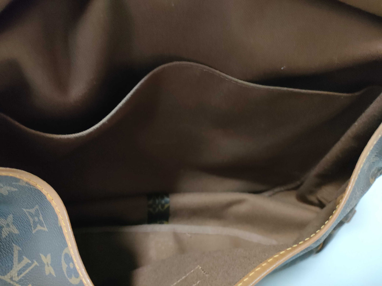 LOUIS VUITTON Monogram LV Mono Saumur 893FC Shoulder Bag