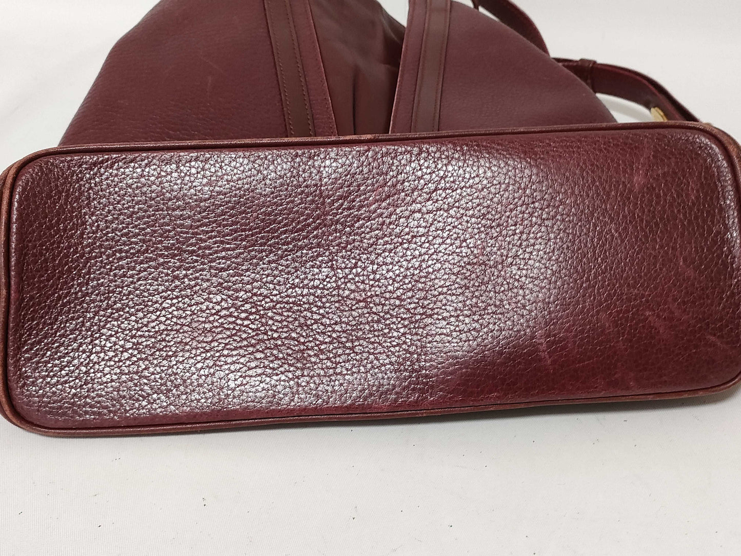 Cartier Must Cartier Bordeaux Must Shoulder Bag