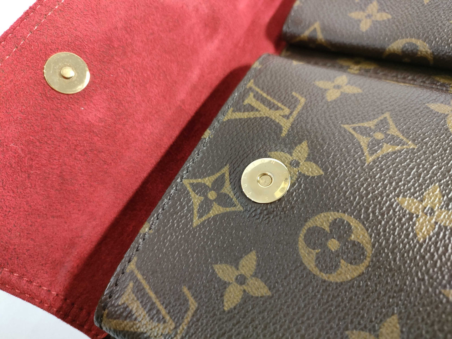LOUIS VUITTON RFID verification failed. DU1004 Monogram LV Shoulder Bag.