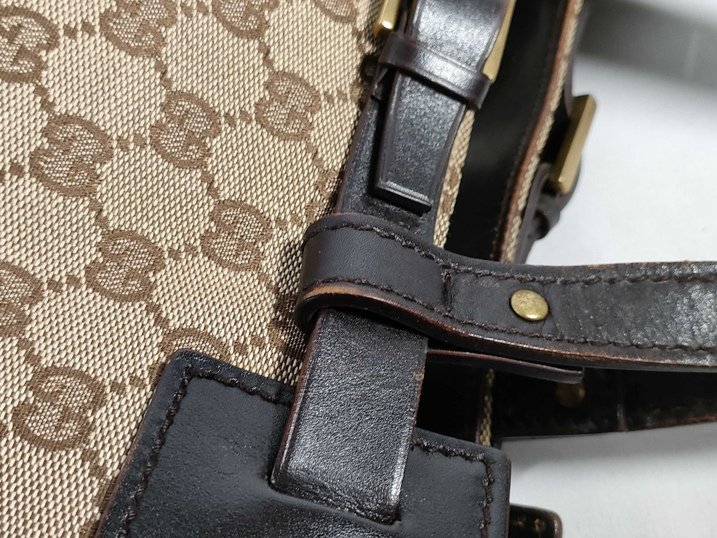 GUCCI GG Canvas Gucci Handbag