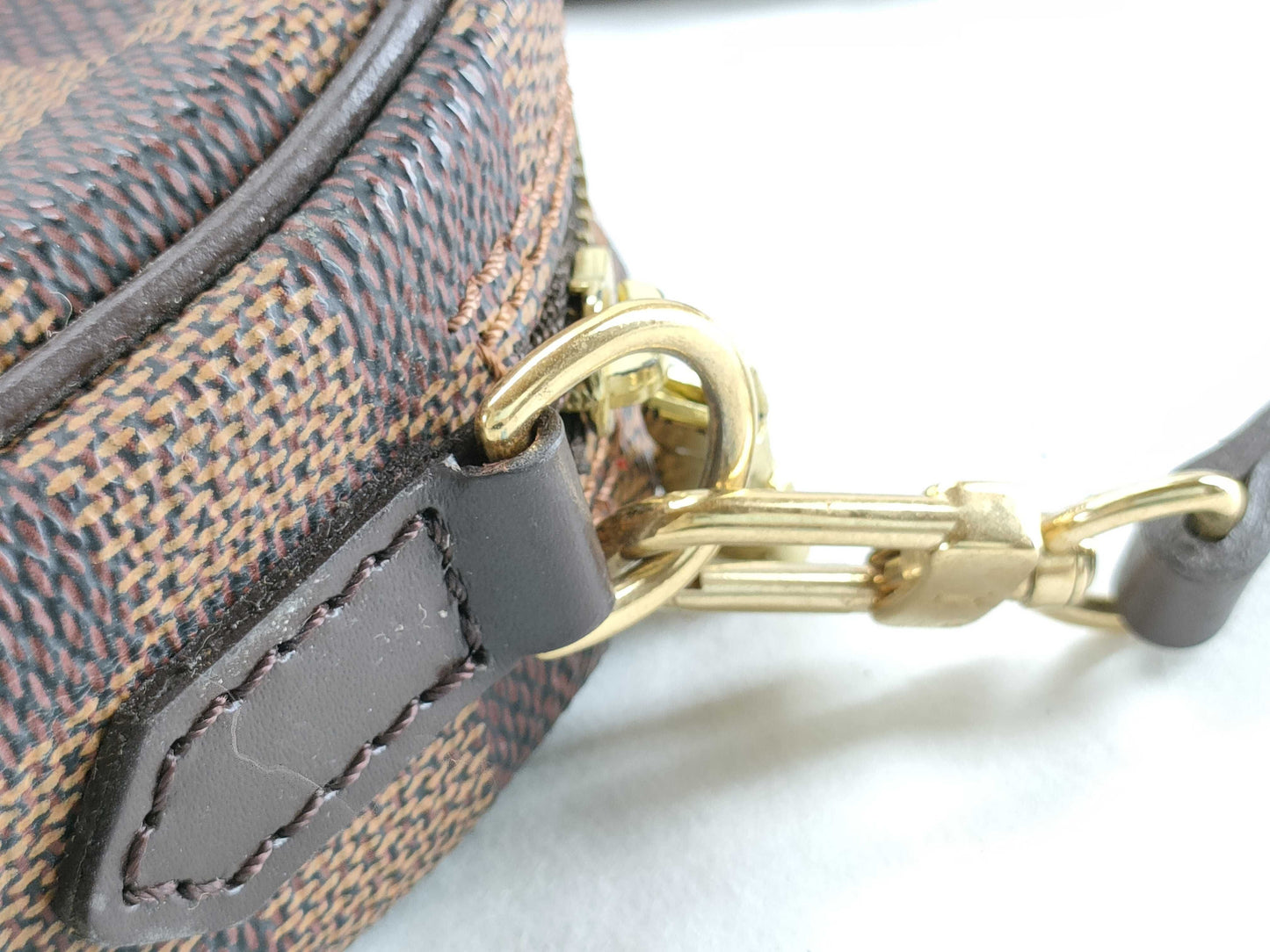 LOUIS VUITTON RFID Unverifiable Serial Number Unverifiable Damier LV Shoulder Bag
