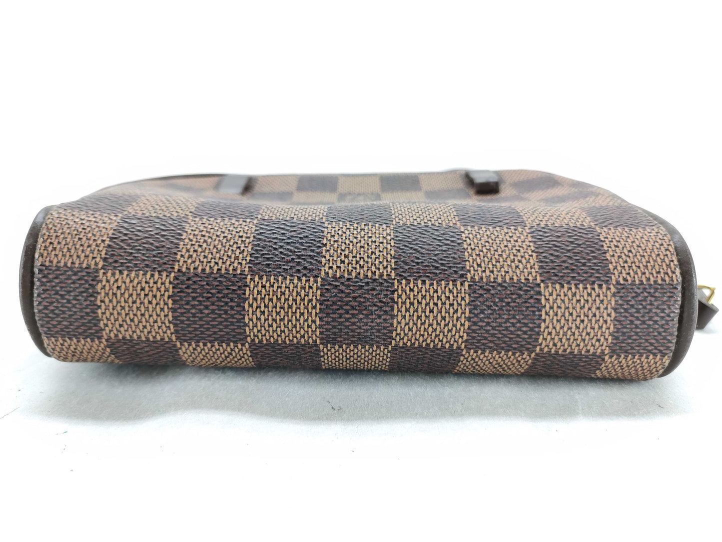 LOUIS VUITTON RFID Unverifiable Serial Number Unverifiable Damier LV Shoulder Bag