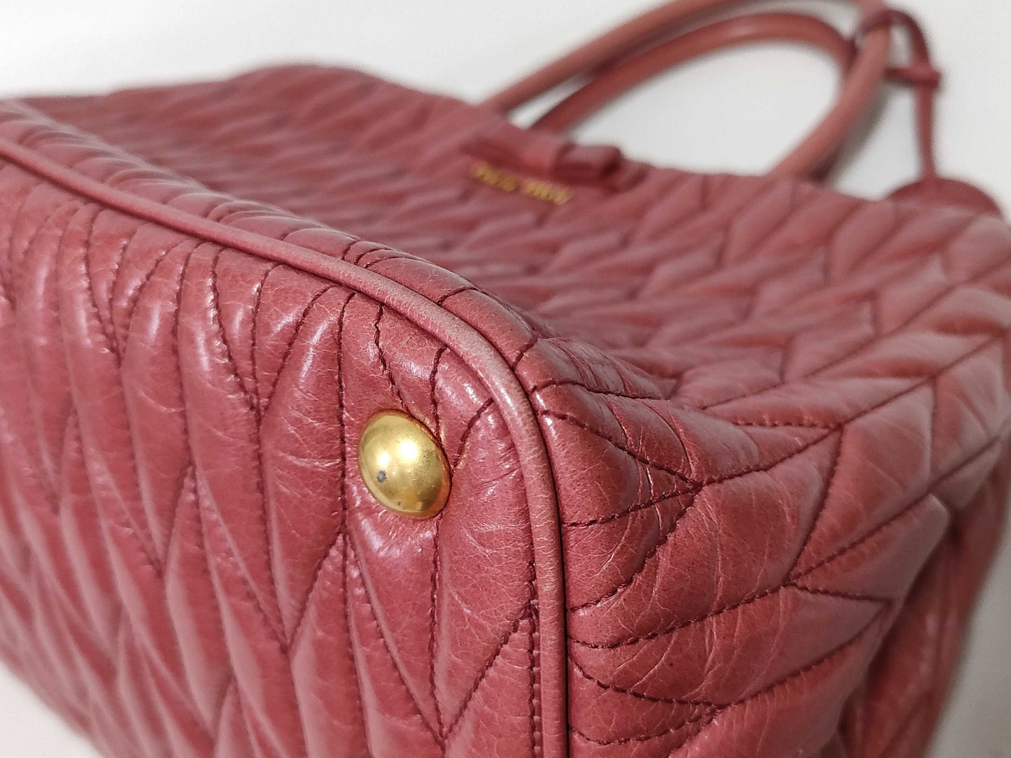 Miu Miu 2-way shoulder bag with Matelasse logo and leather handbag