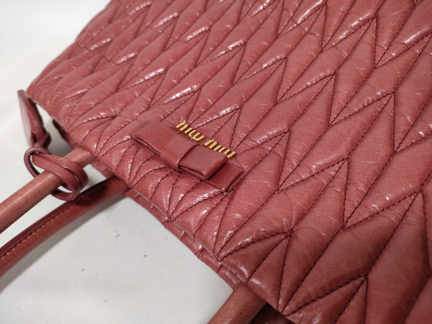 Miu Miu 2-way shoulder bag with Matelasse logo and leather handbag
