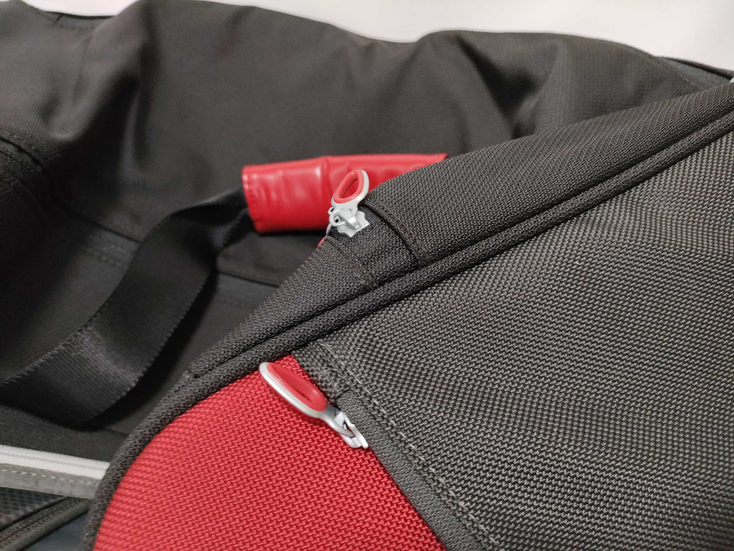 TUMI 2-way Boston Bag with Logo