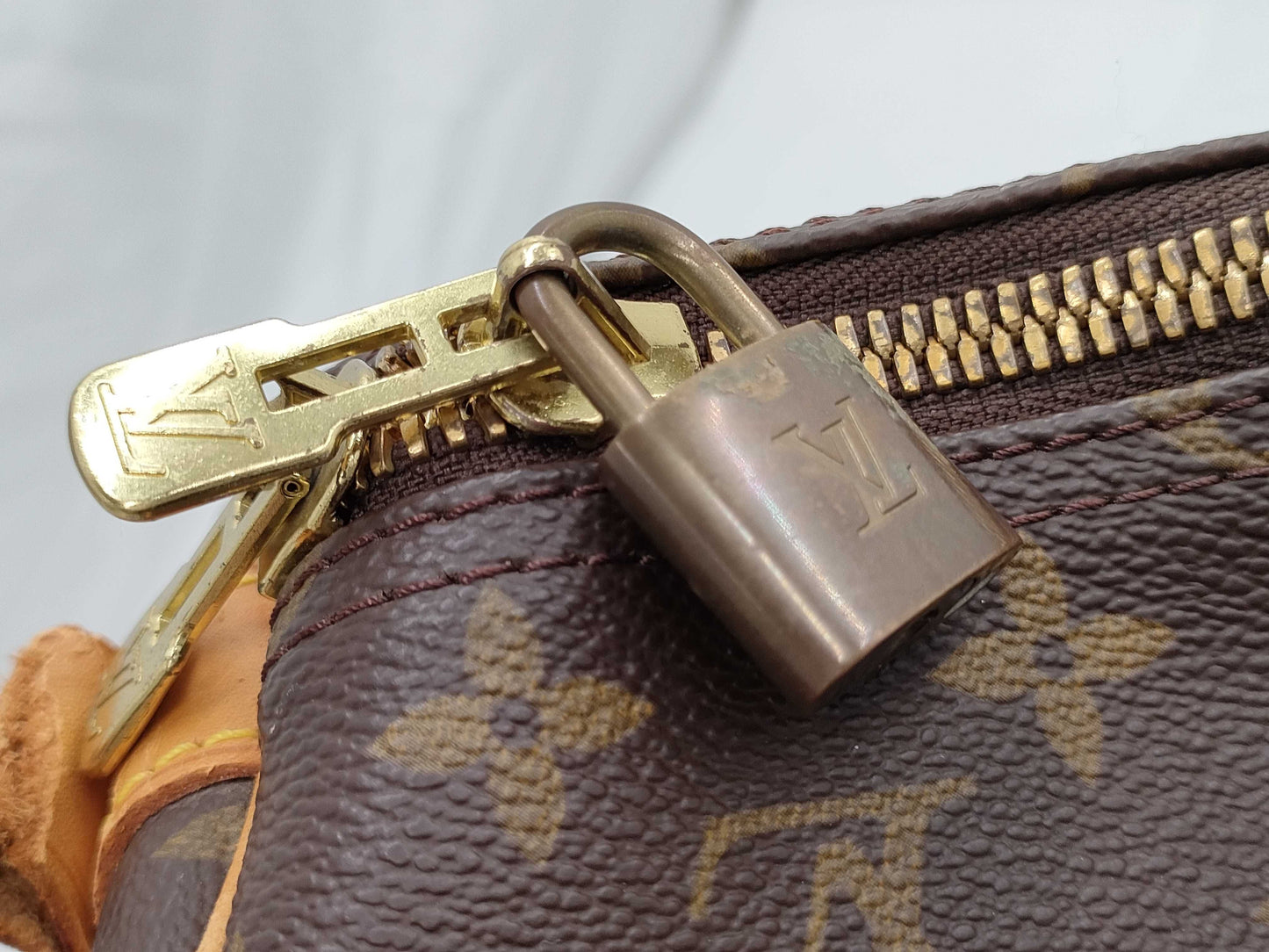 LOUIS VUITTON Monogram Keepall Bandouliere 55 Boston Bag SP1918 Bag