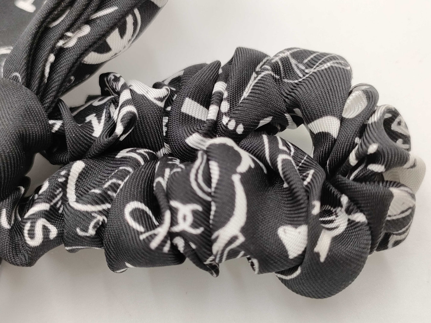 CHANEL CHANEL Coco Mark Scrunchie Black x White Hair Accessory Hair Accessory