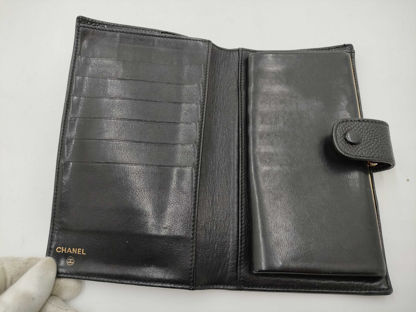 CHANEL Caviar Leather Bifold Wallet