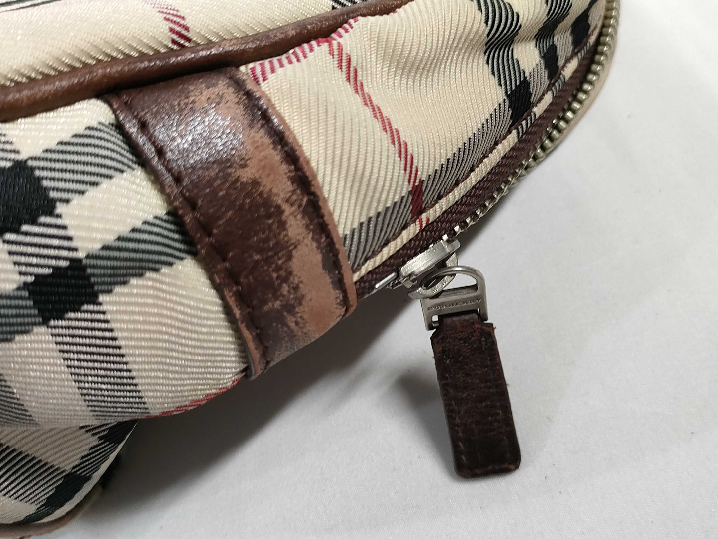 BURBERRY Nova Check Bag Handbag