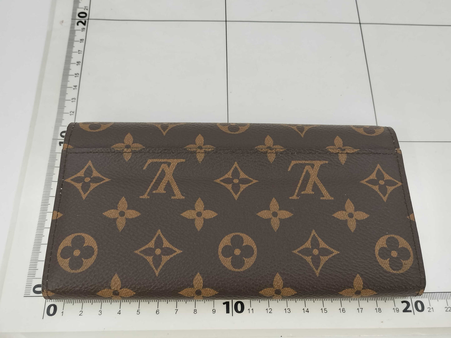 LOUIS VUITTON LV Monogram Portefeuille Sarah Long Wallet M62235