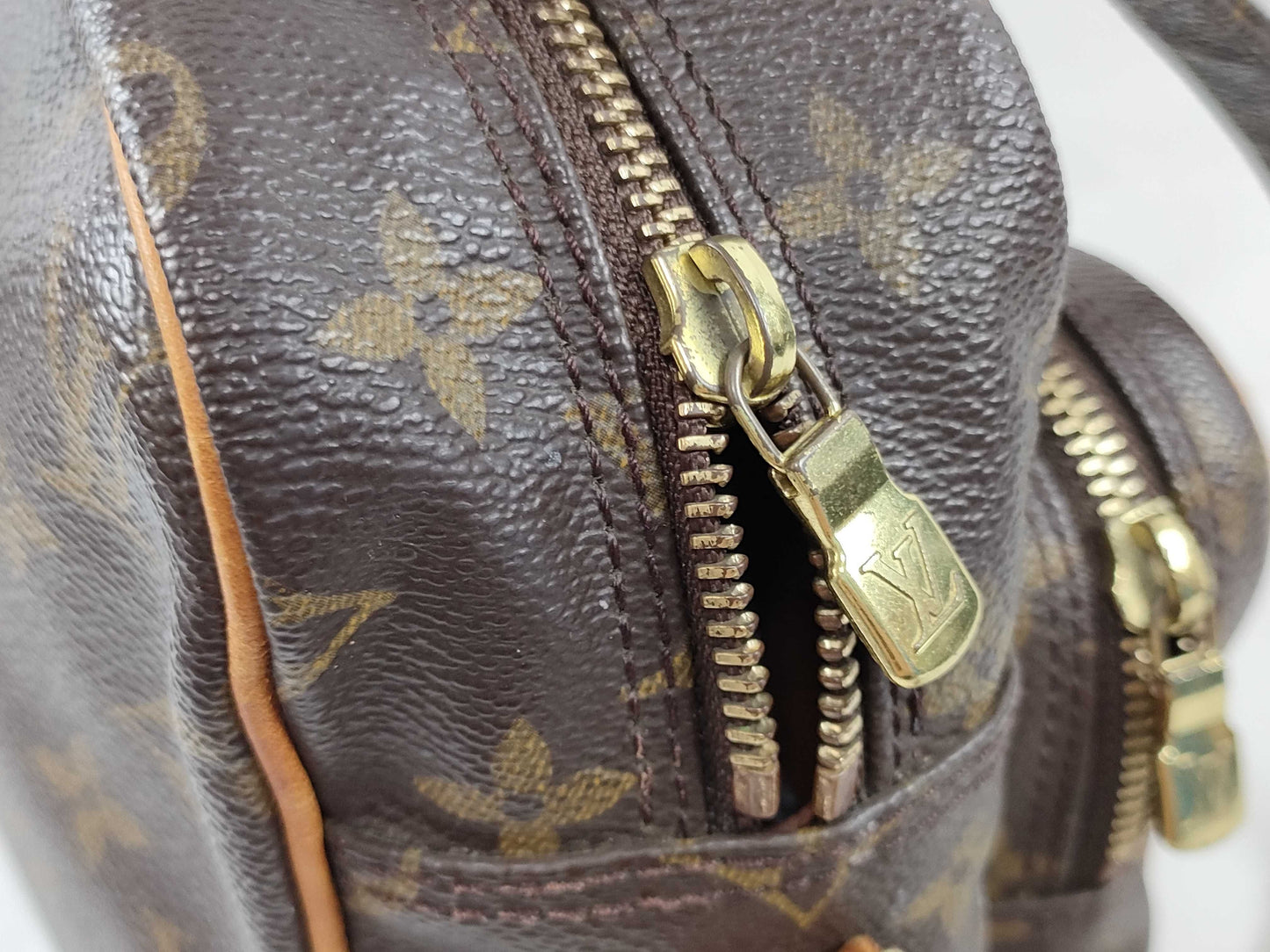LOUIS VUITTON AR 0072 RFID Unverified Monogram LOUIS VUITTON Nile M45244 Shoulder Bag