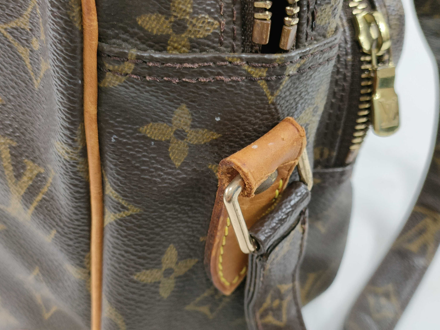 LOUIS VUITTON AR 0072 RFID Unverified Monogram LOUIS VUITTON Nile M45244 Shoulder Bag