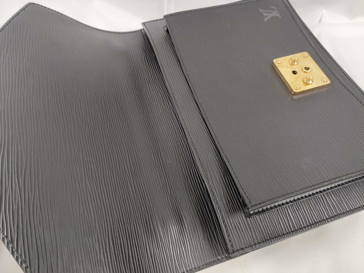 LOUIS VUITTON SR 1918 RFID Unverifiable Epi Leather LOUIS VUITTON Monceau M52122 Handbag