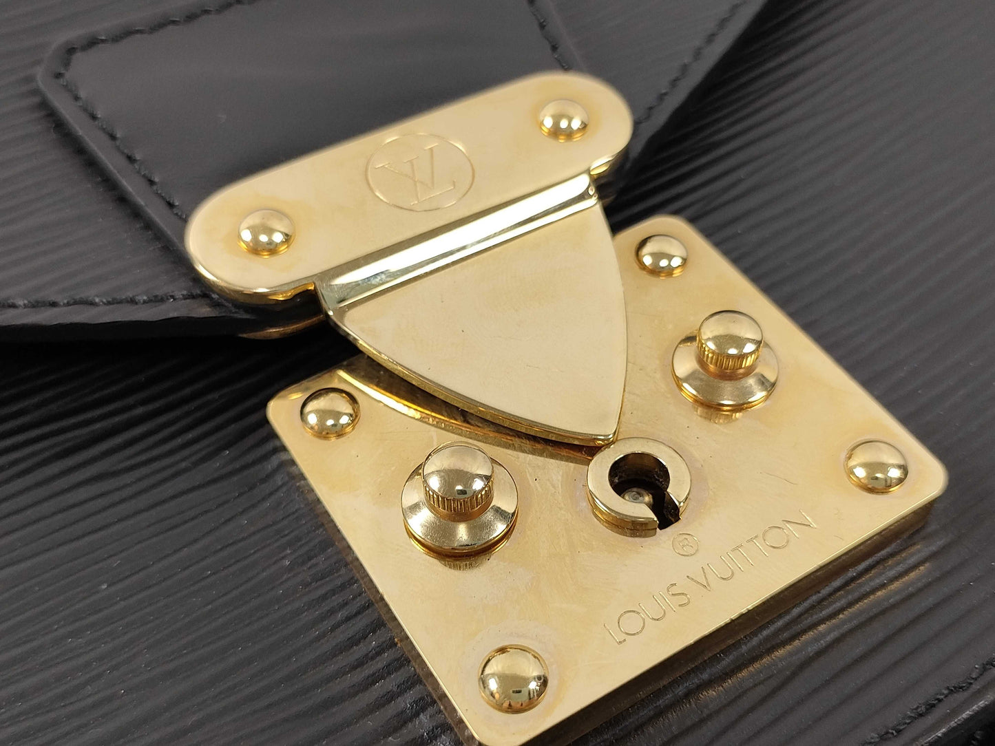 LOUIS VUITTON SR 1918 RFID Unverifiable Epi Leather LOUIS VUITTON Monceau M52122 Handbag