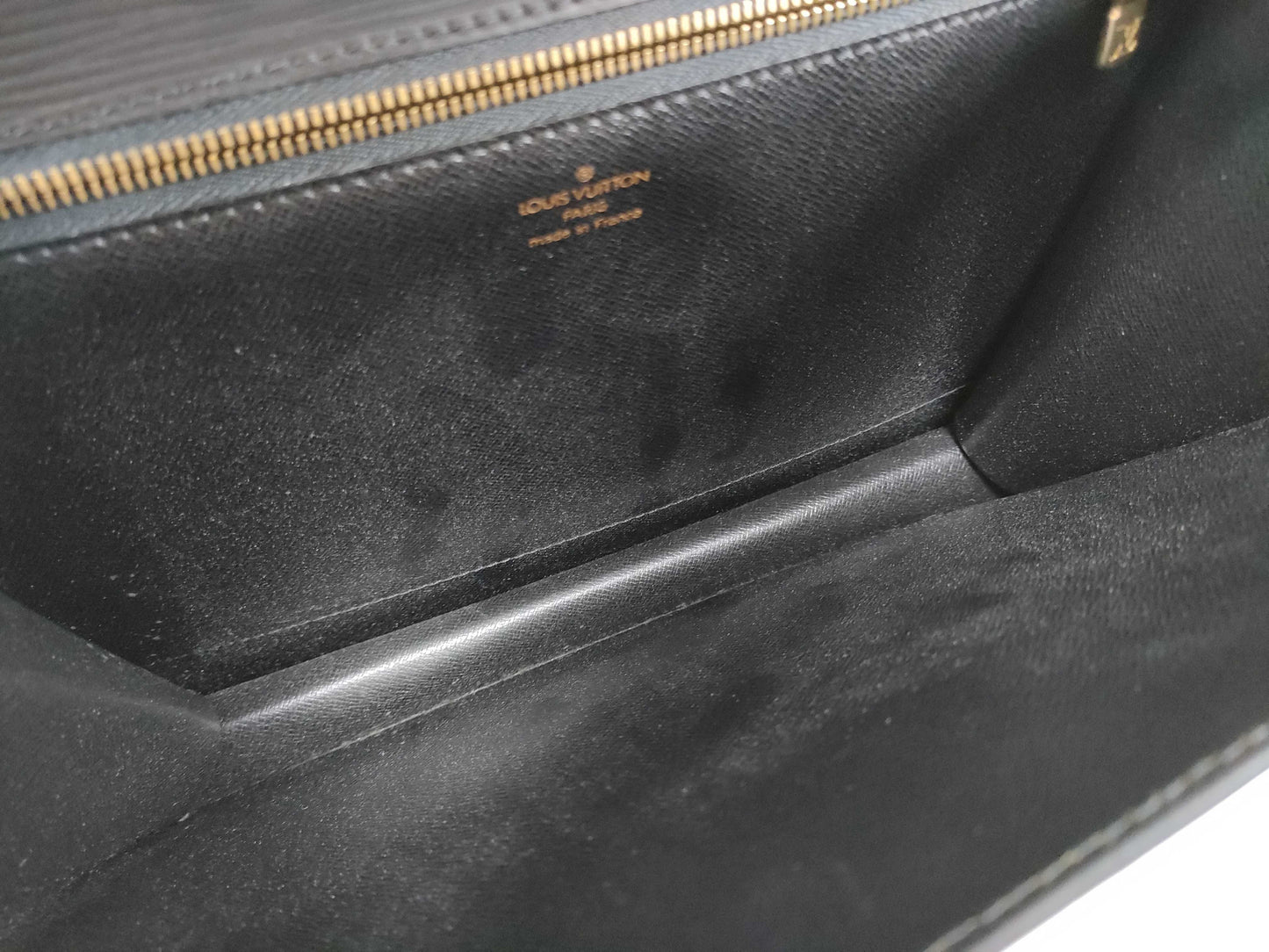 LOUIS VUITTON SR 1918 RFID Unverifiable Epi Leather LOUIS VUITTON Monceau M52122 Handbag