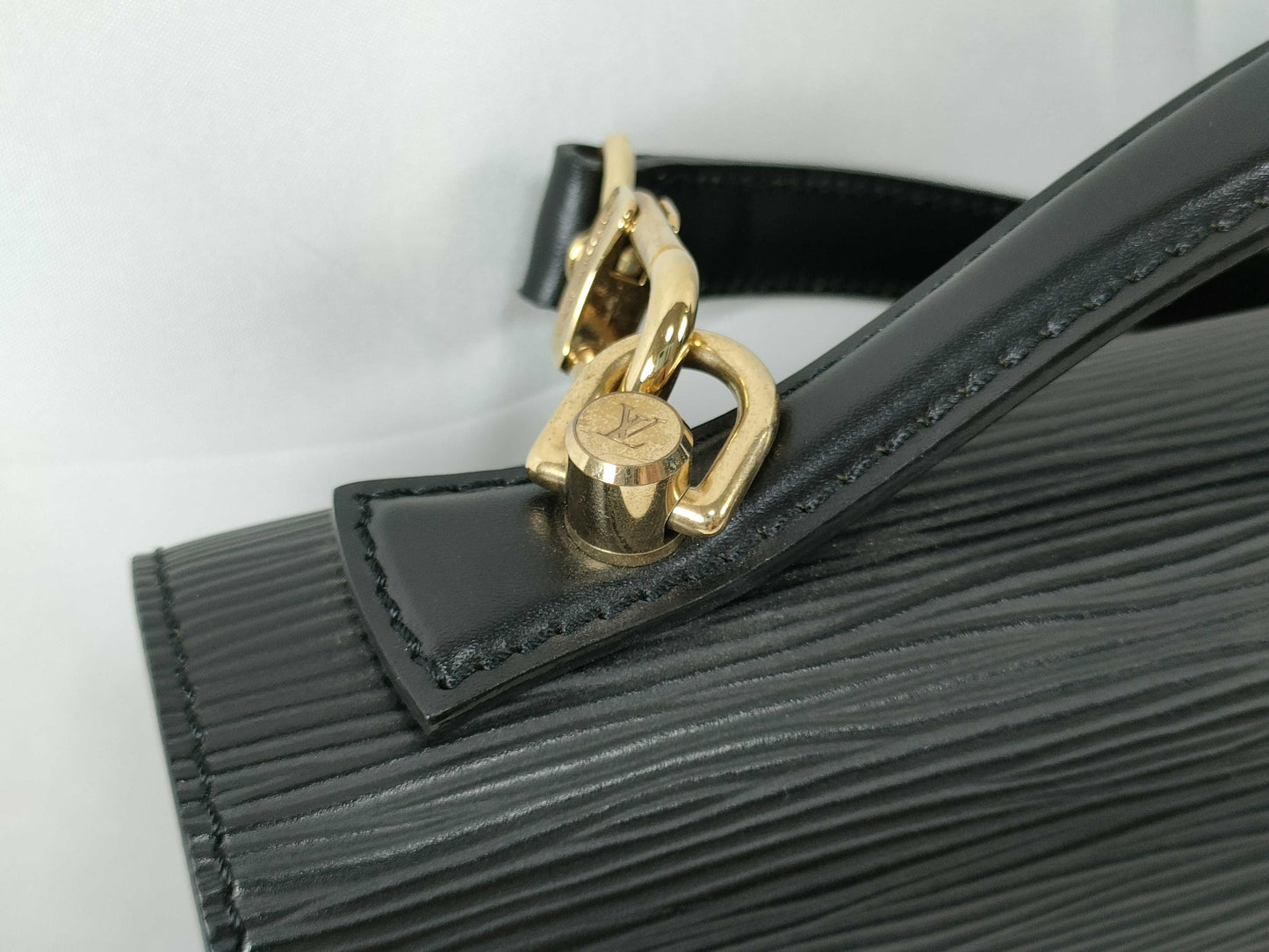 LOUIS VUITTON SR 1918 RFID Unverifiable Epi Leather LOUIS VUITTON Monceau M52122 Handbag