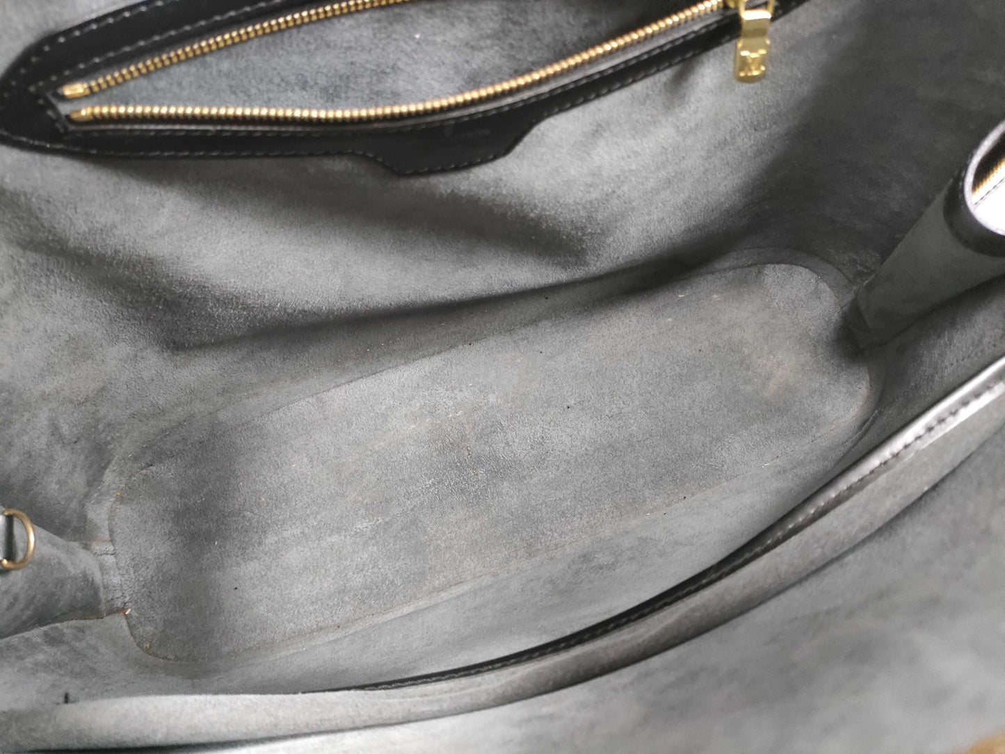 LOUIS VUITTON RFID Unverifiable Serial Number Unverifiable Epi Louis Vuitton Epi Noir Lussack M52282 Handbag