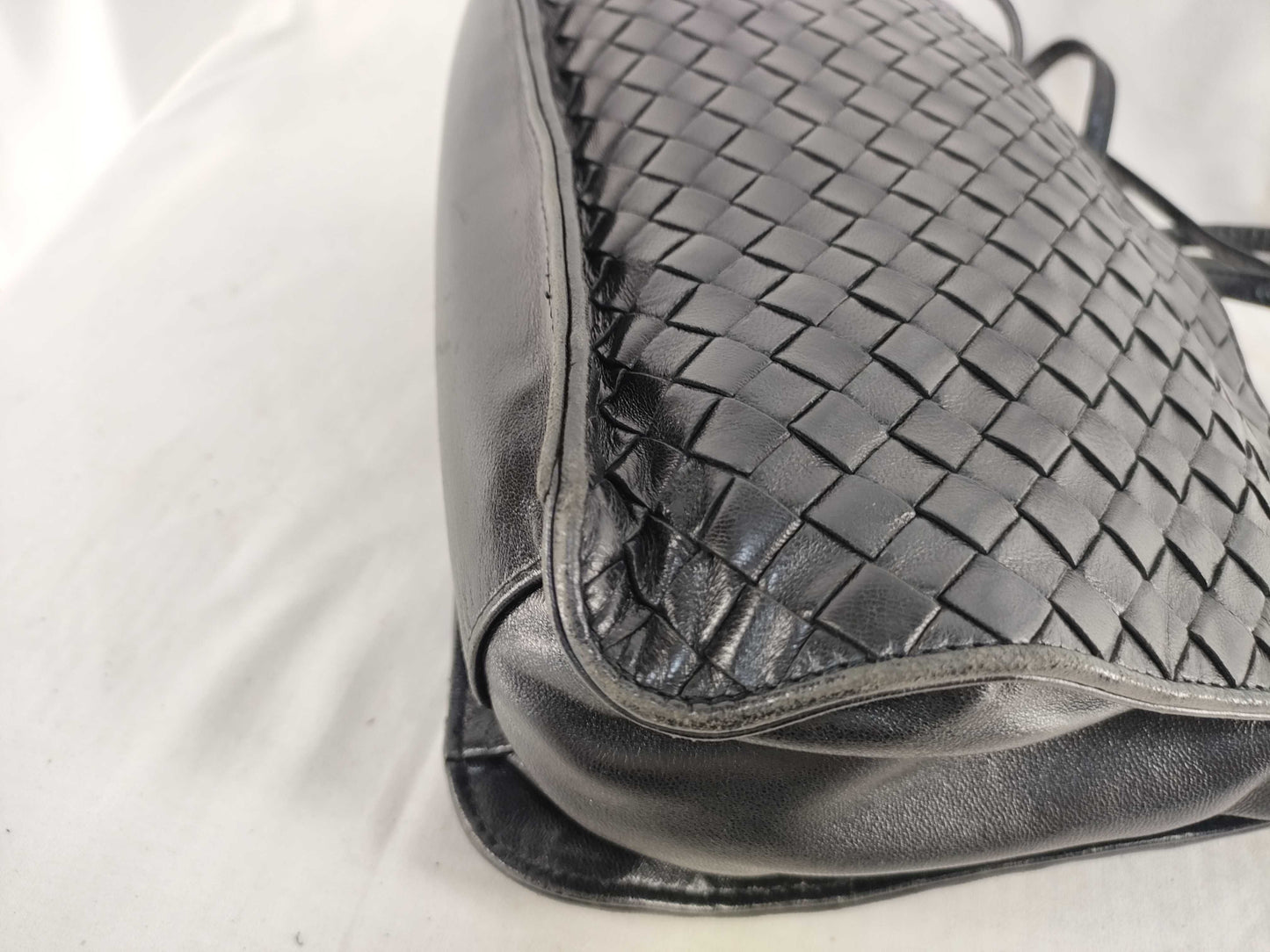 BOTTEGA VENETA Intrecciato Bottega Veneta Shoulder Bag