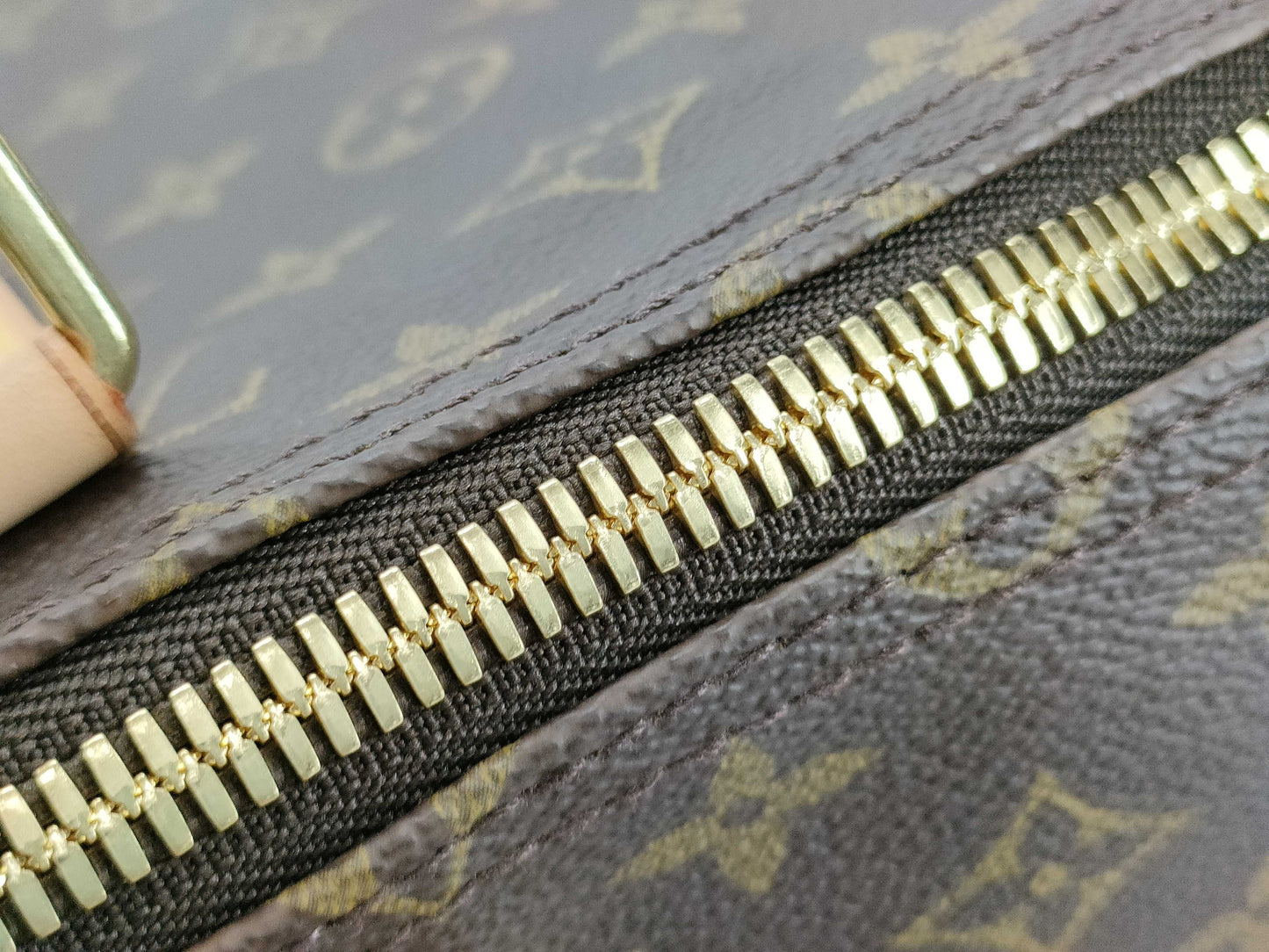 LOUIS VUITTON Monogram Louis Vuitton Keepall 55 M41424 Boston Bag