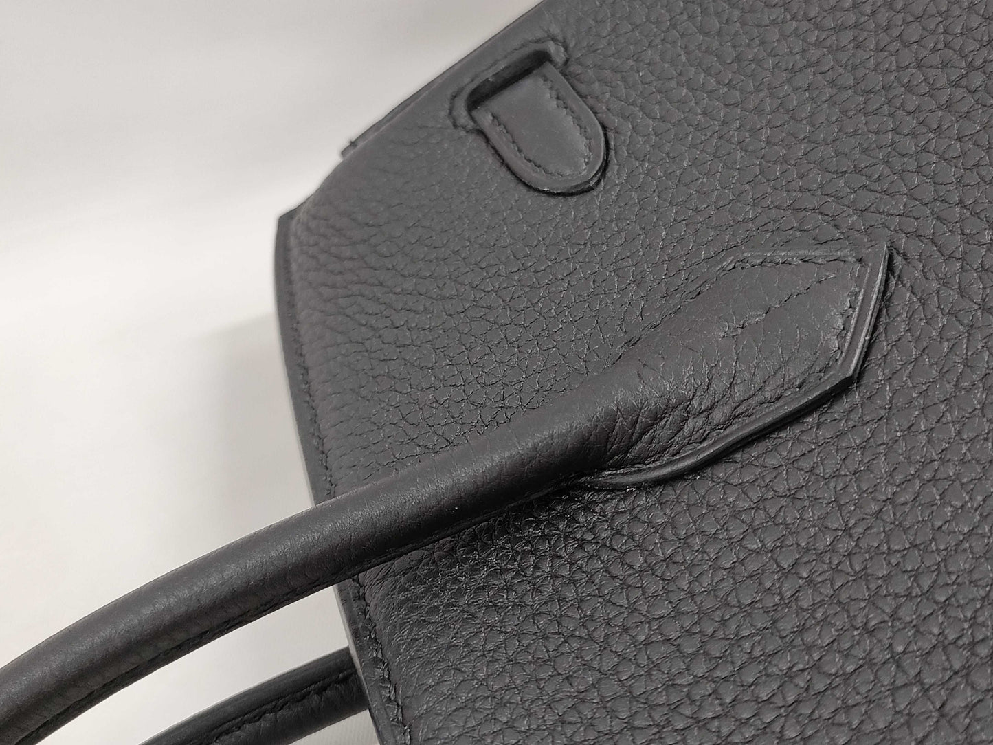 HERMES Birkin 25 Togo Black Gold Hardware Z Stamp Black Noir Handbag