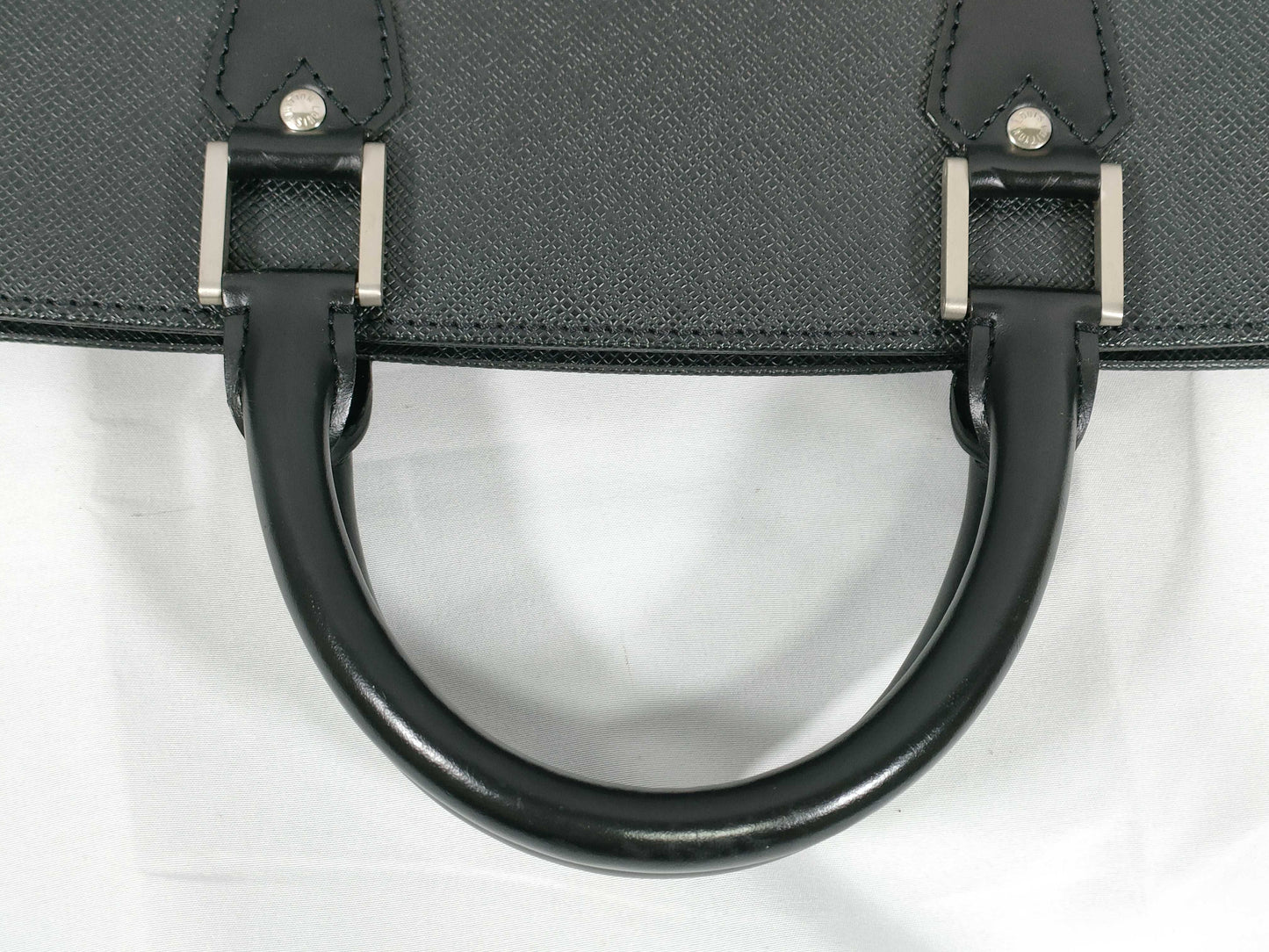 LOUIS VUITTON Taiga Porte-Document Rosan M30052 VI1025 Black Business Bag