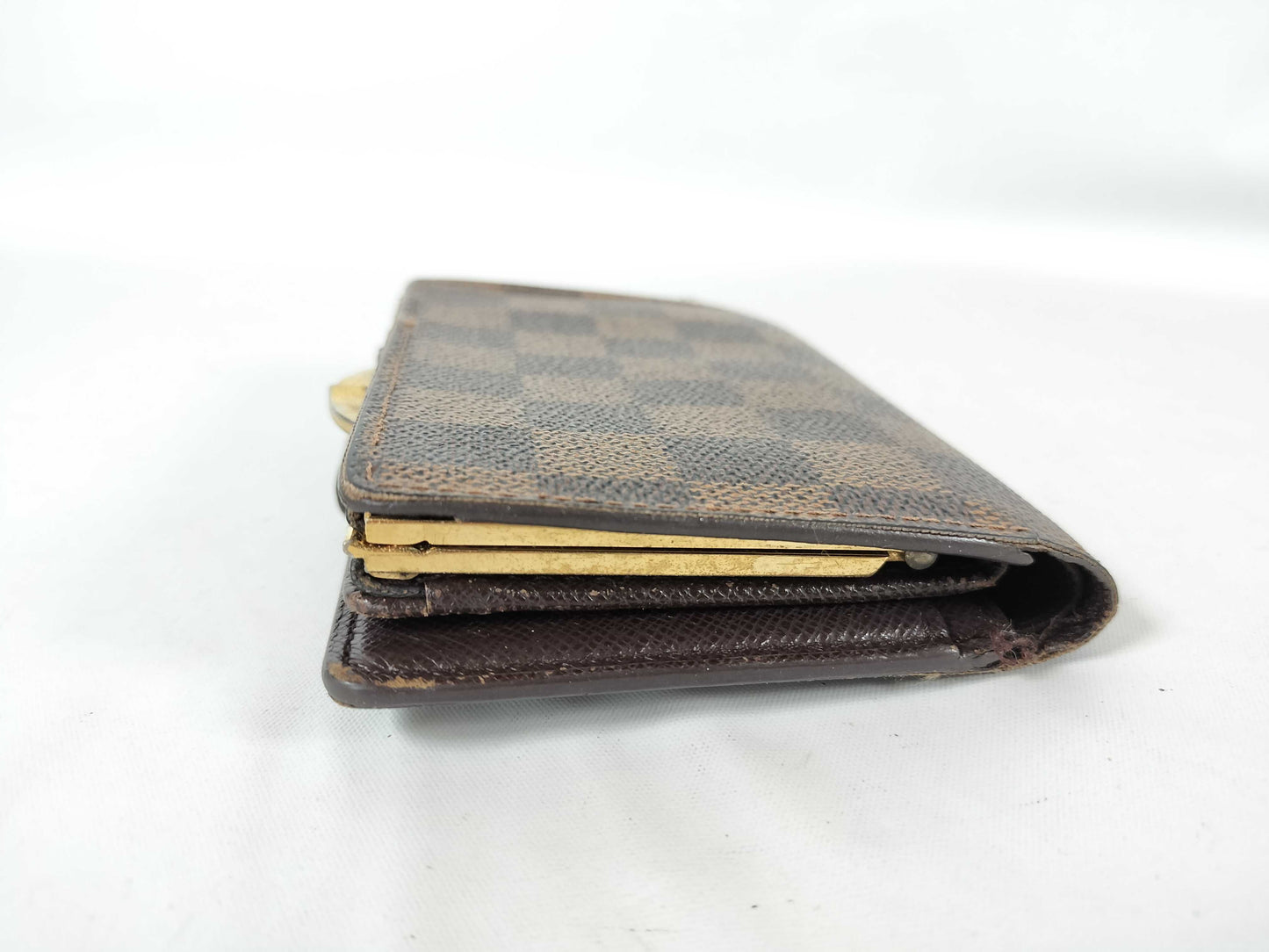 LOUIS VUITTON Damier Wallet
