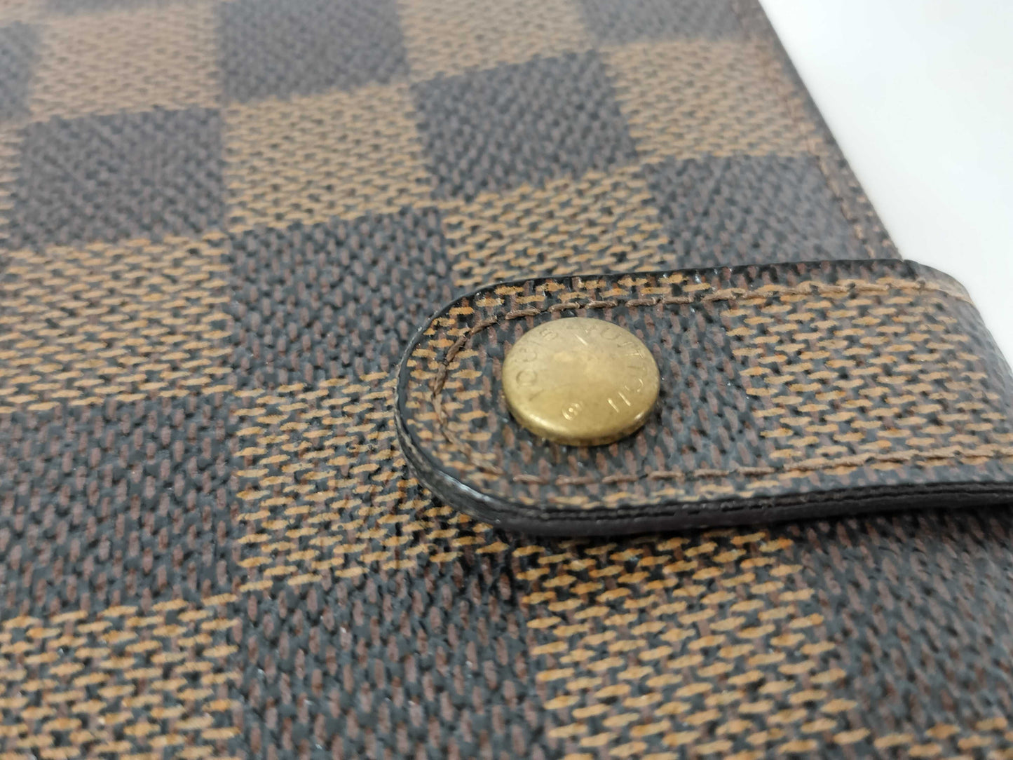 LOUIS VUITTON Damier Wallet