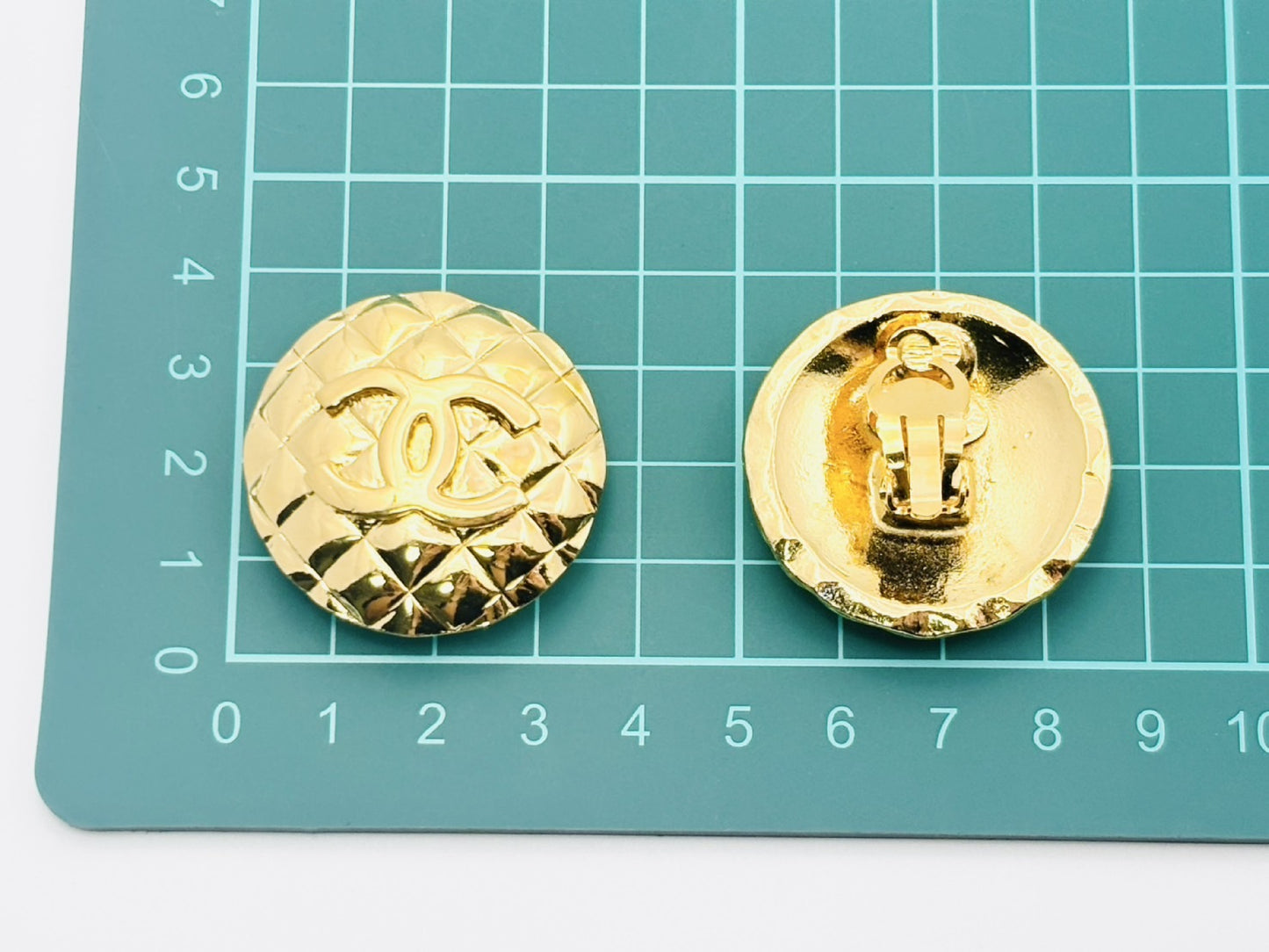 CHANEL Matelasse Earrings, 26 Stamped
