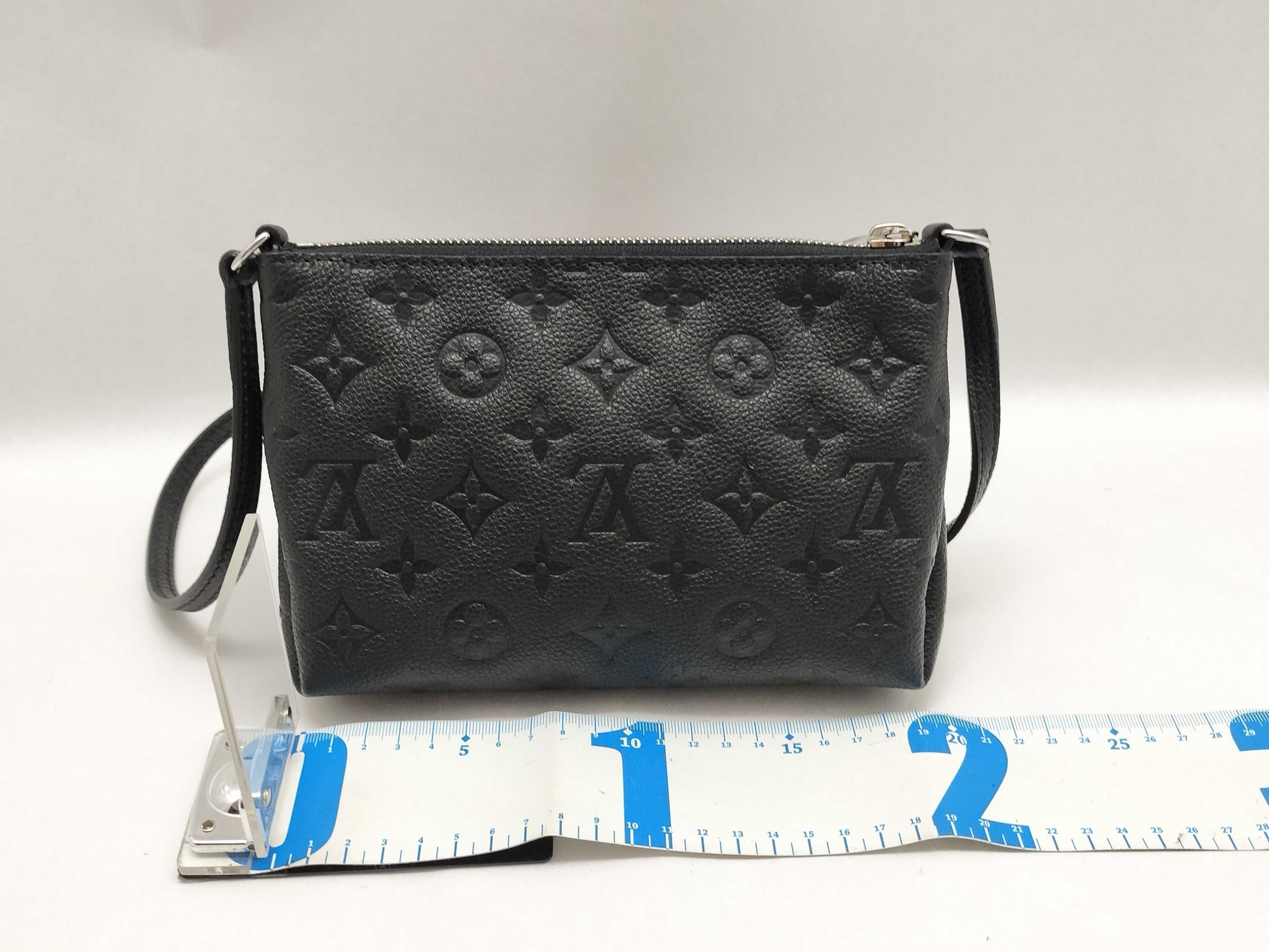 LOUIS VUITTON UNIFORMES Shoulder Bag