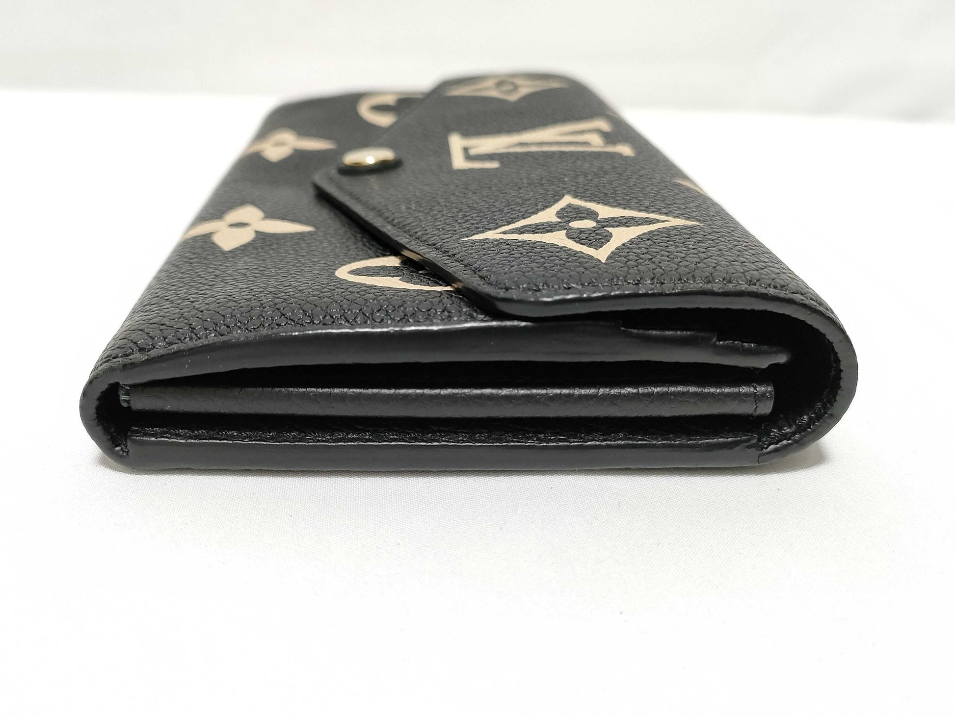LOUIS VUITTON LVLouis Vuitton Portefeuille Sarah Bicolor M80496 RFID Wallet