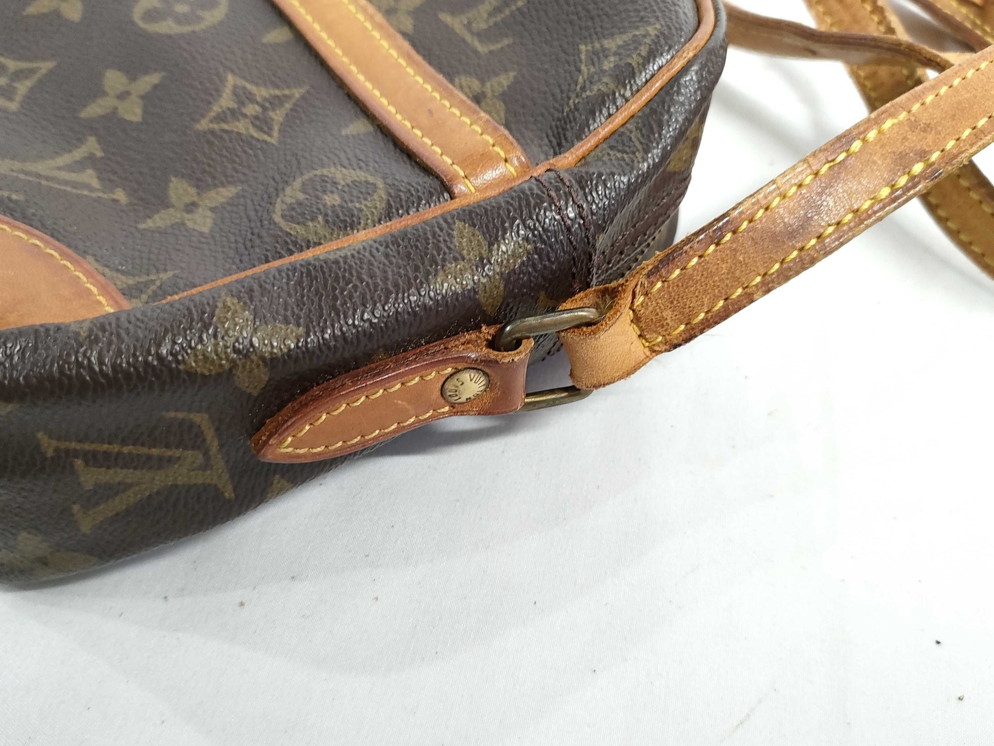 LOUIS VUITTON Trocadero 27 Monogram NO1089 Shoulder Bag