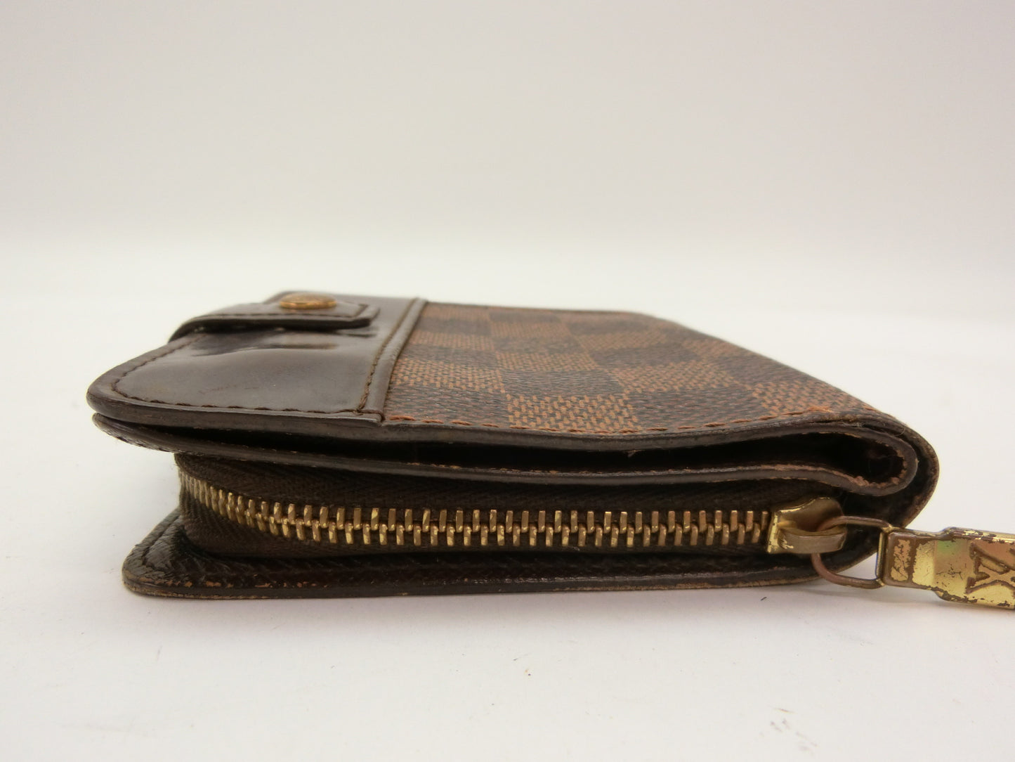 LOUIS VUITTON Damier Compact Zip Wallet