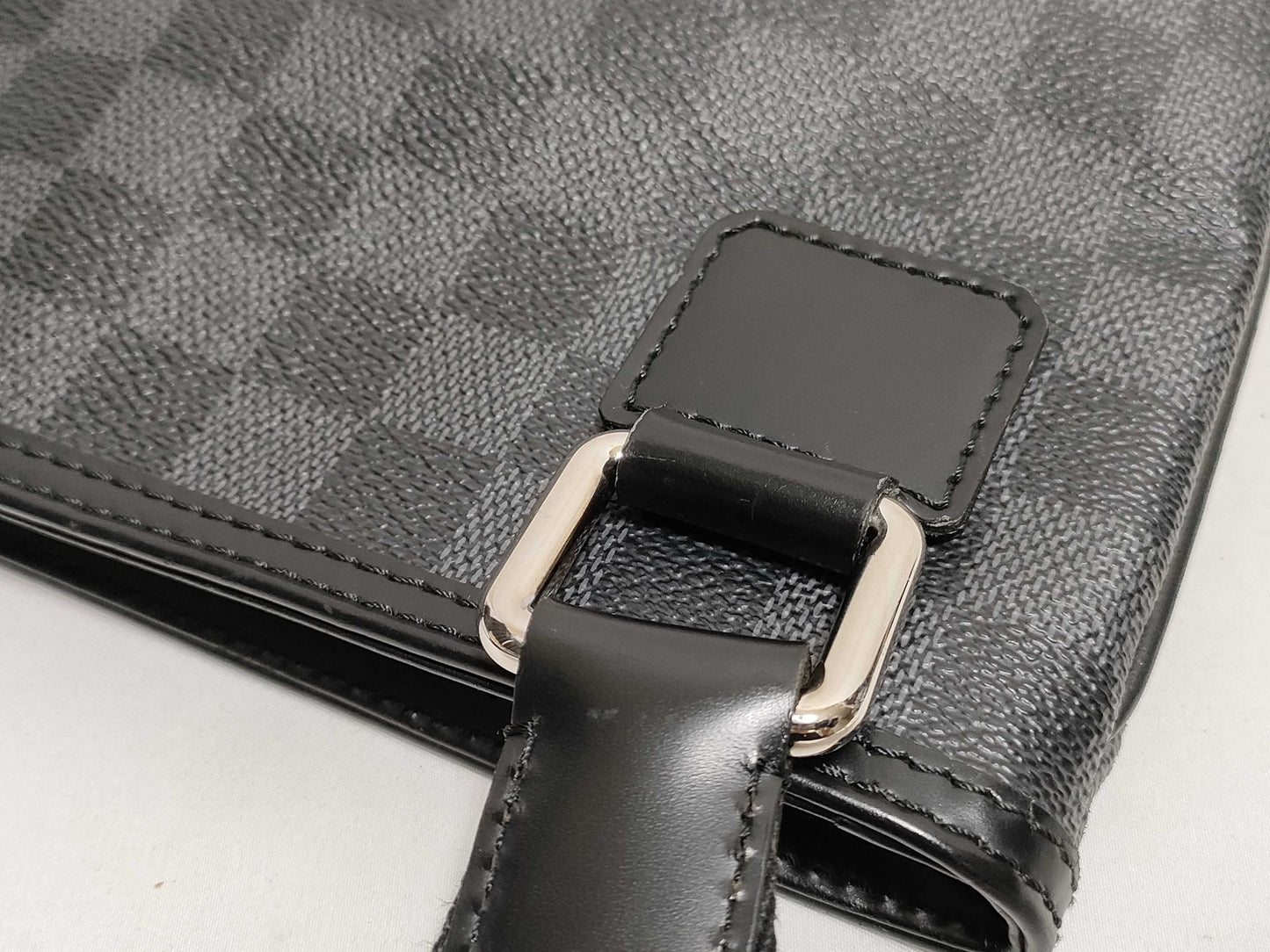 LOUIS VUITTON Damier Graphite Thomas N58028 VI0161 Shoulder Bag