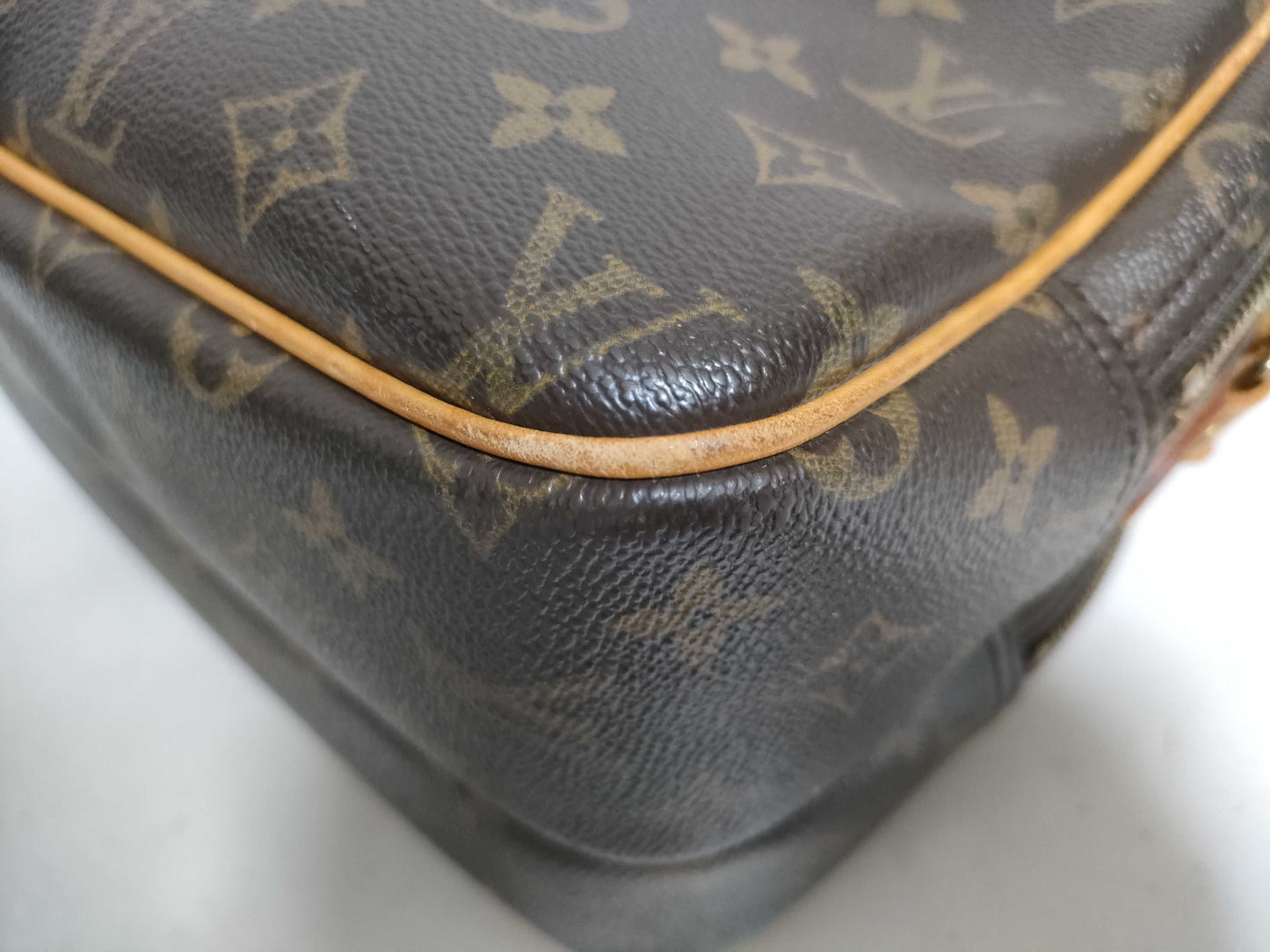 LOUIS VUITTON Monogram Reporter PM Shoulder Bag SP0081