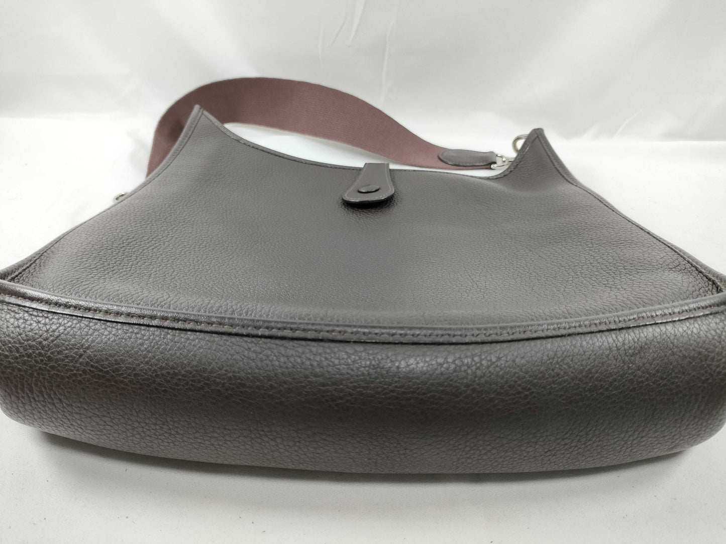 HERMES Evelyn PM □G Shoulder Bag, Box and Bag Deformed, Corner Scratches, Shoulder Strap Not Returning